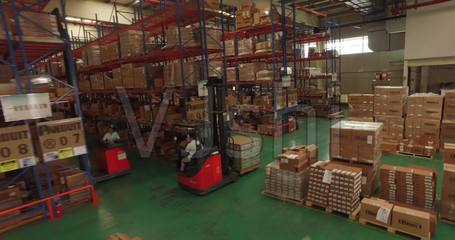 倉庫貨運(yùn)航拍運(yùn)輸產(chǎn)品包裝_4096X2160_高清視頻素材下載(編號(hào):1870521)_實(shí)拍視頻